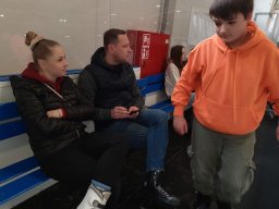 b_1024_768_0_00_images_2022_2023_WYCIECZKI_Lodowisko_337146319_915025192883435_6139798772174625165_n